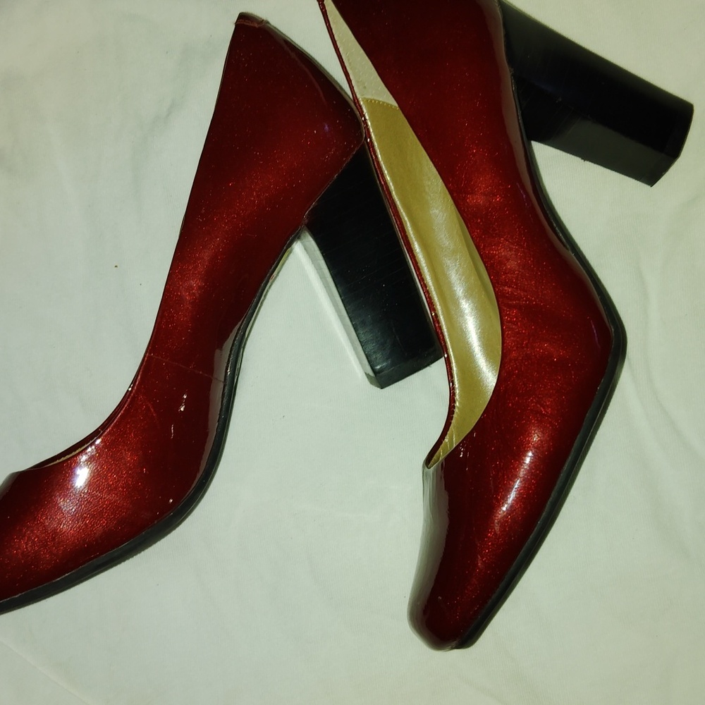 Women's pumps